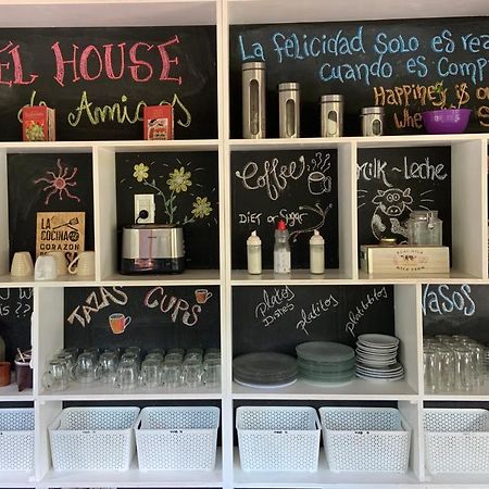 The Hostelhouse Centro. Casa De Huespedes. ビジャ・ヘネラル・ベルグラーノ エクステリア 写真